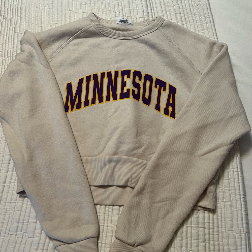 Minnesota Cream Sweater Cropped